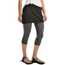 39%OFF 女性のハイキングやキャンプパンツ マーモット横カプリパンツスカート - UPF 30（女性用） Marmot Lateral Capris Skirt - UPF 30 (For Women)画像
